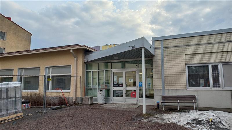 Etelä-Karjalan keskussairaalan F-ovi taas käytössä –Tilaelementin rakennustyöt etenevät aikataulussaan 