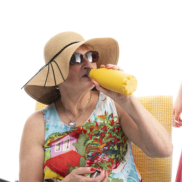 Pidä huolta itsestäsi ja läheisistäsi helteellä – älä odota janoa 