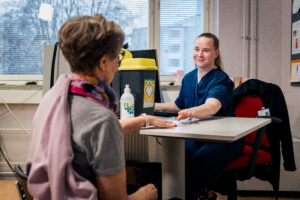 Uusi perusterveydenhuollon tiimimalli: Mihin tiimiin kuulut ja miten palvelut toimivat?